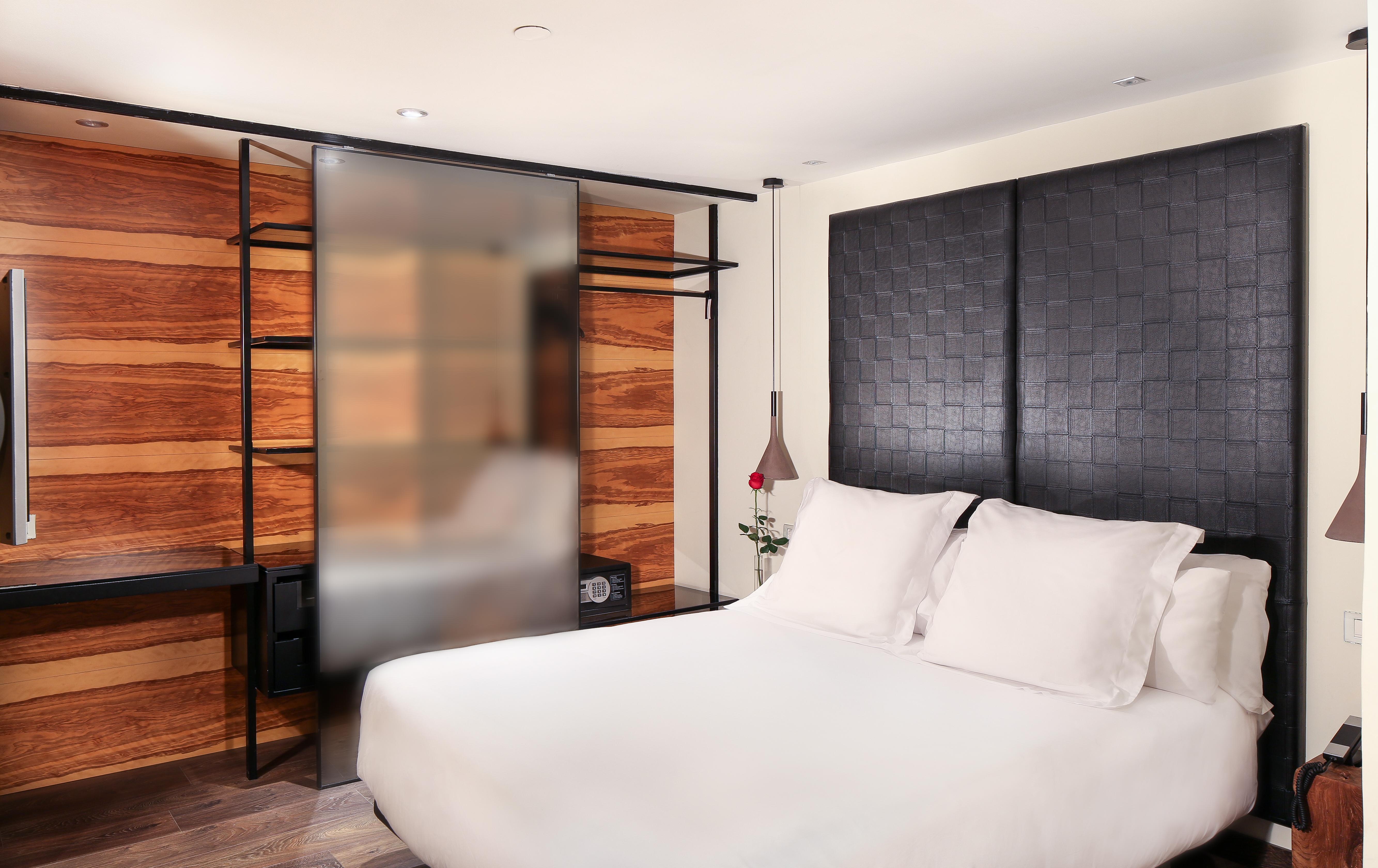 Hotel Gran Derby Suites, A Small Luxury Hotel Of The World Barselona Dış mekan fotoğraf