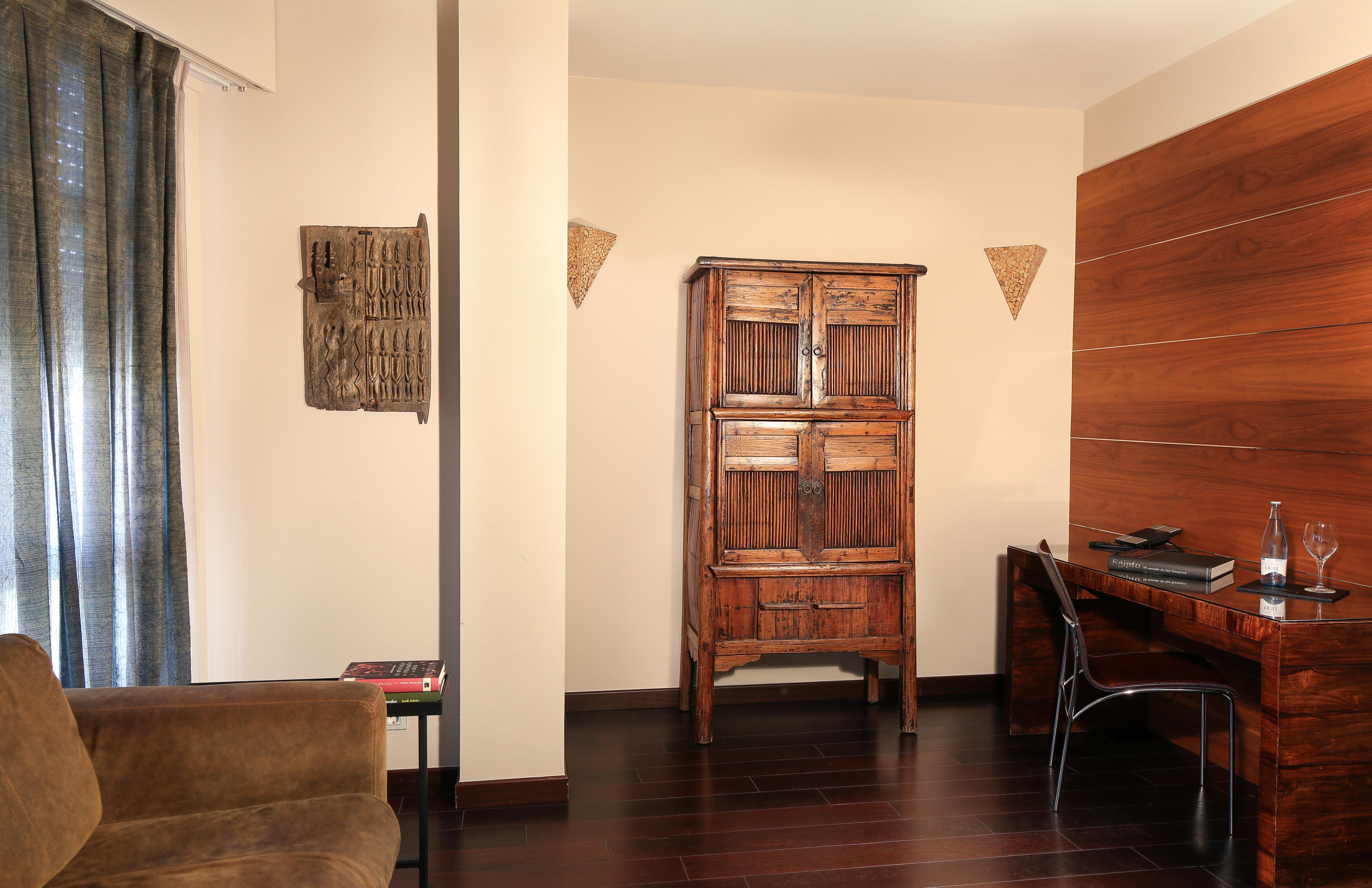 Hotel Gran Derby Suites, A Small Luxury Hotel Of The World Barselona Dış mekan fotoğraf