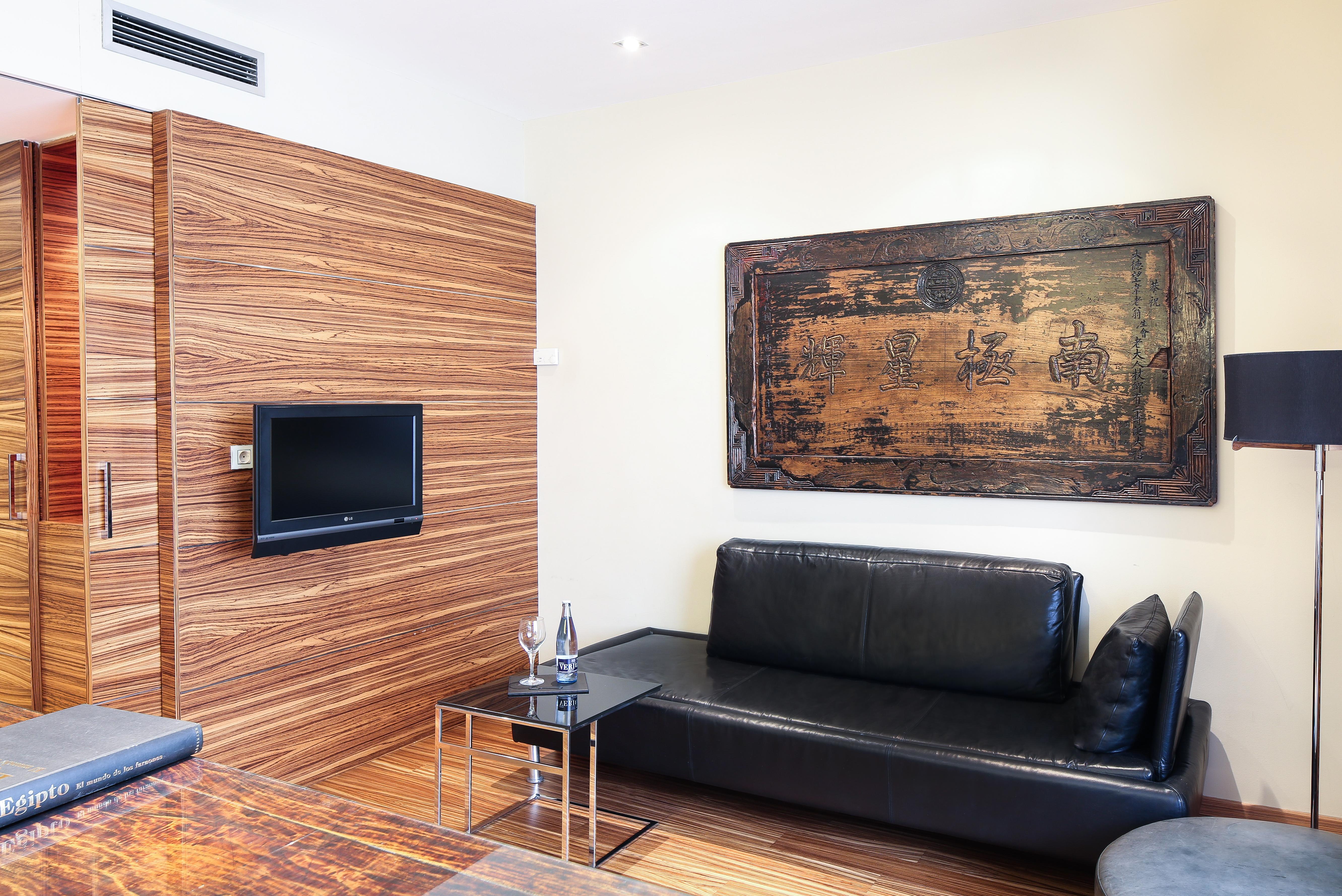 Hotel Gran Derby Suites, A Small Luxury Hotel Of The World Barselona Dış mekan fotoğraf