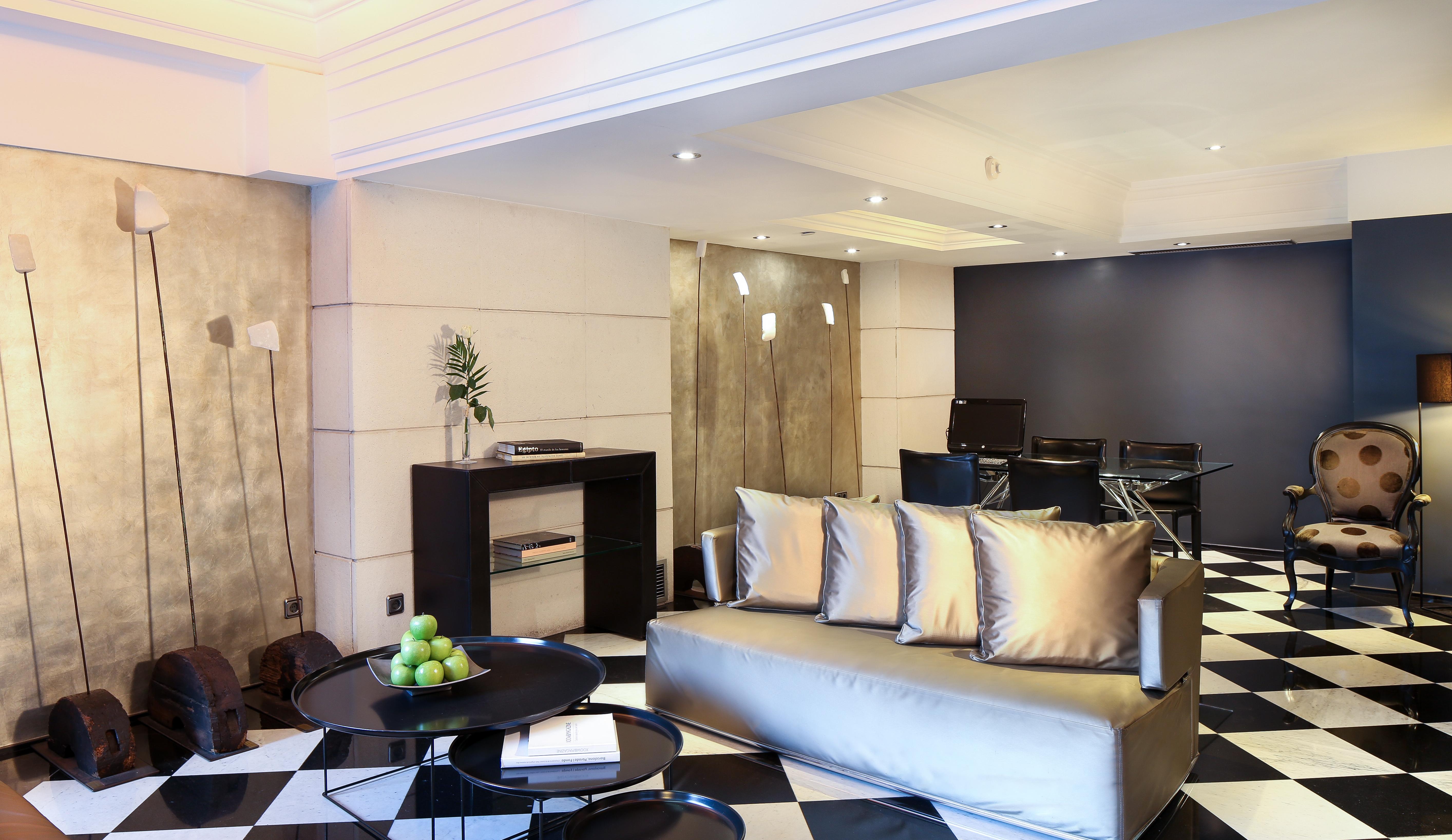 Hotel Gran Derby Suites, A Small Luxury Hotel Of The World Barselona Dış mekan fotoğraf