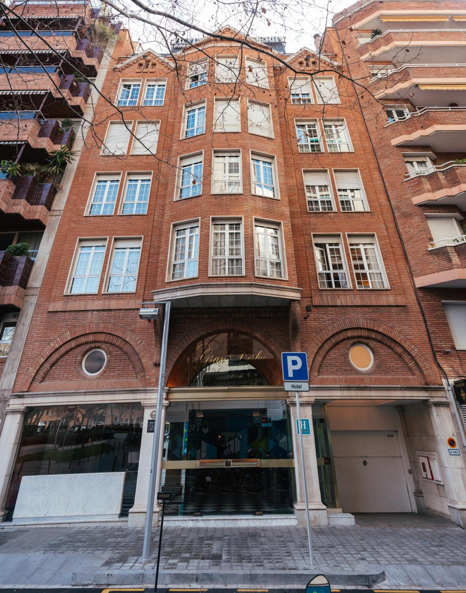 Hotel Gran Derby Suites, A Small Luxury Hotel Of The World Barselona Dış mekan fotoğraf